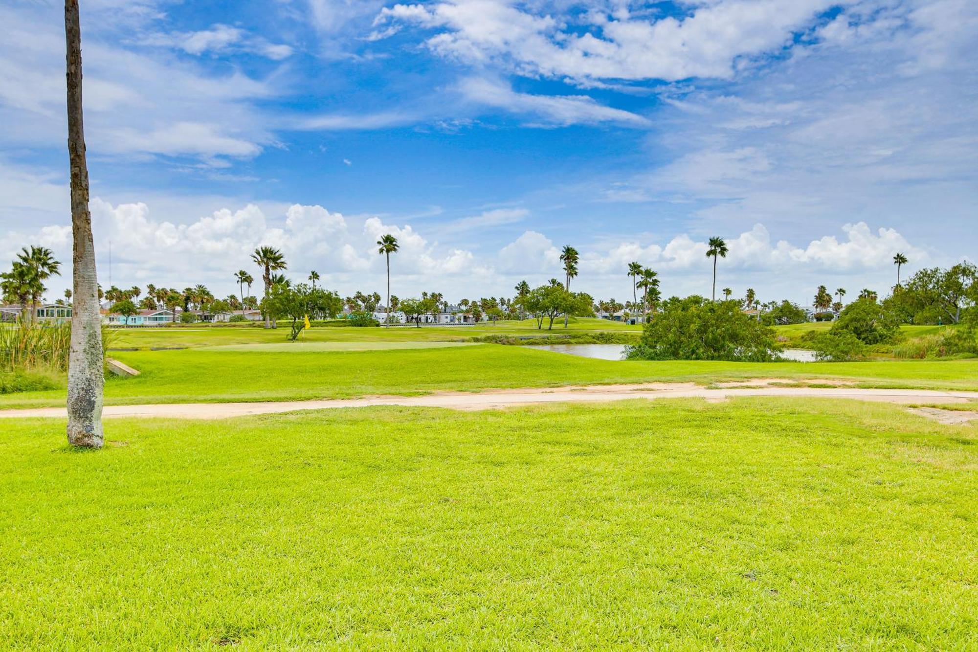 Sunny Port Isabel Golf Retreat, 5 Mi To Beaches! Villa Exterior photo